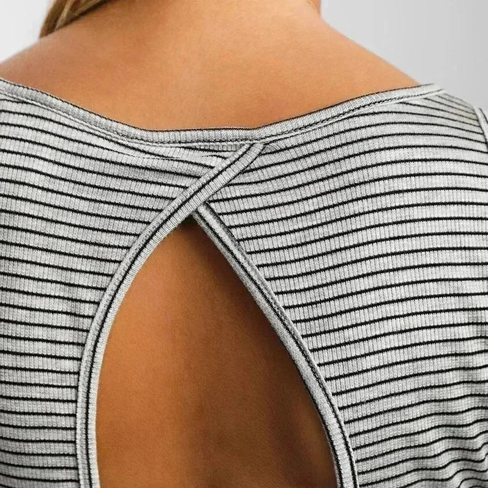NWOT Buckle Peplum Babydoll - Gray & Black Chevron Stripes - One Urban Day - Picture 3 of 12